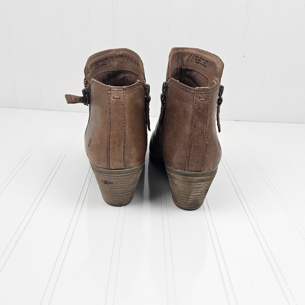 Frye Judith Zip Up Brown Booties - Picture 6 of 9